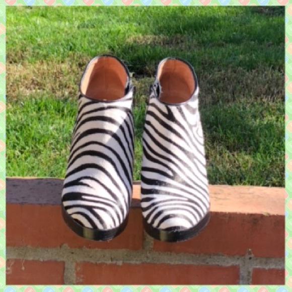 Steve Madden Lipstik 2 Bootiie just lowered 😀 - Picture 3 of 6